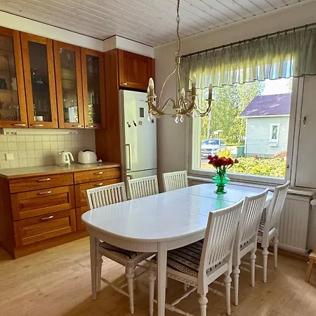 Villa Tuomaa - Authentic Riverside *