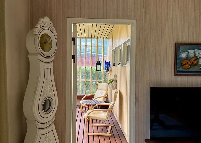 Tuomaa - Authentic Riverside * Ροβανιέμι