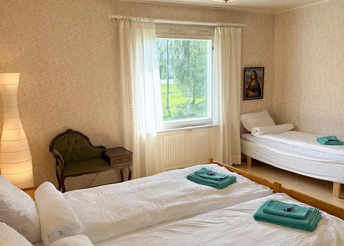 Tuomaa - Authentic Riverside Βίλα